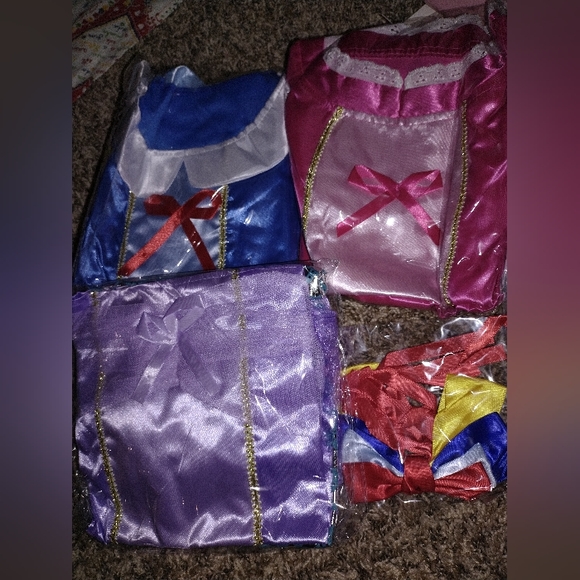 16 pcs costumes+accessories - Picture 12 of 14